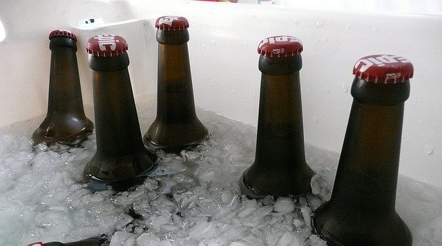 Pre-Chill Your Esky To Keep Drinks Cool Longer