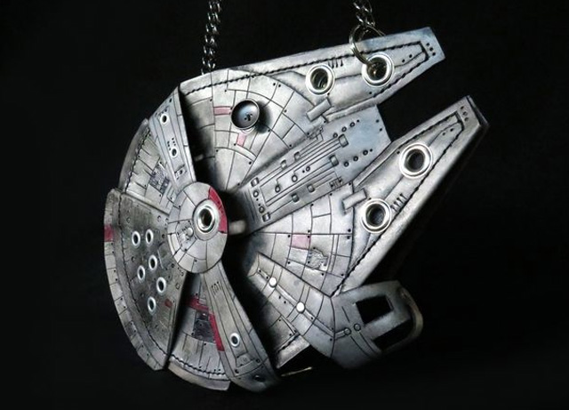 This Glowing Millennium Falcon Purse Is The DIY Project You Were Looking For