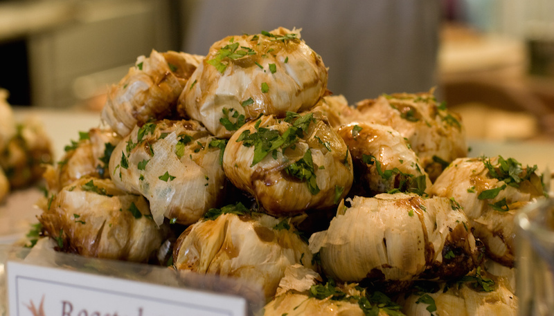 ‘Roast’ Garlic Quickly Using A Pressure Cooker
