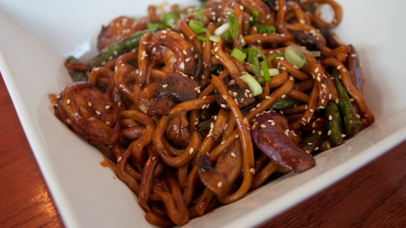 Make Delicious Eggplant Noodles Without Any Special Tools