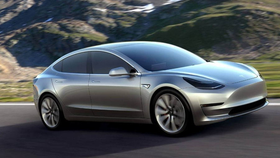 All Tesla Cars Will Now Come With Self-Driving Technology
