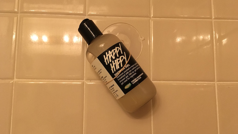 Turn A Suction Cup And Hair Tie Into Simple Shower Storage