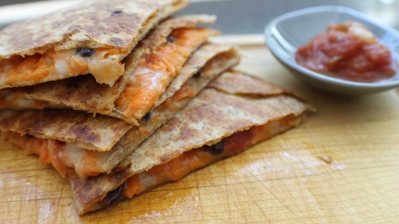 Make Crispy Quesadillas For A Crowd In Your Oven