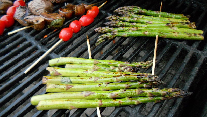 Asparagus Is In Season, Here’s What You Should Do With It