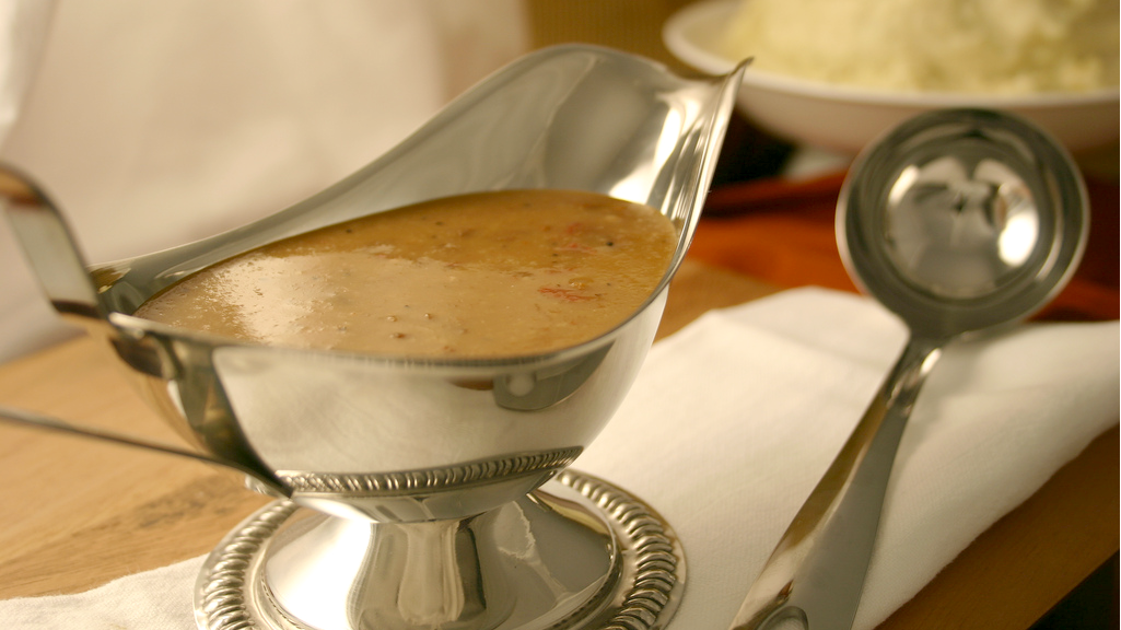There Is No Reason To Not Make Your Own Turkey Gravy