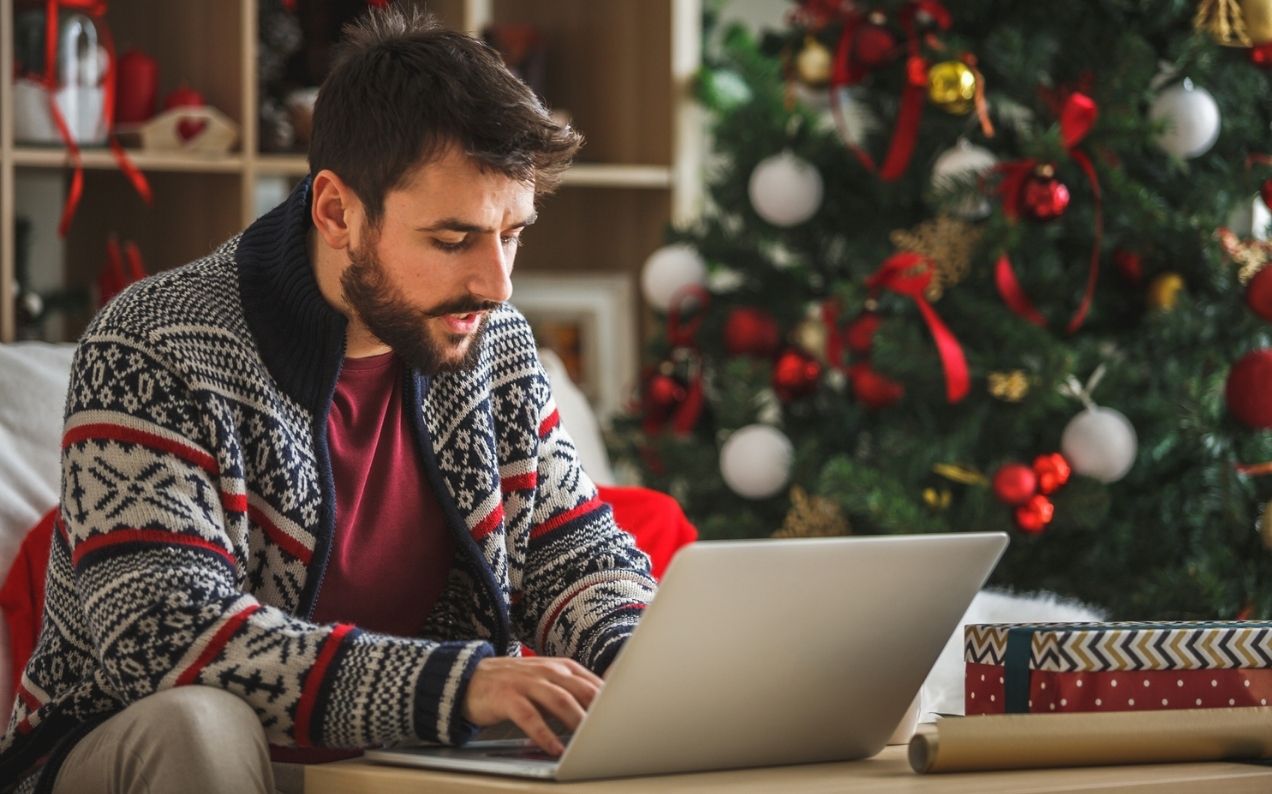 Stay Offline This Christmas With These Digital Detox Tips