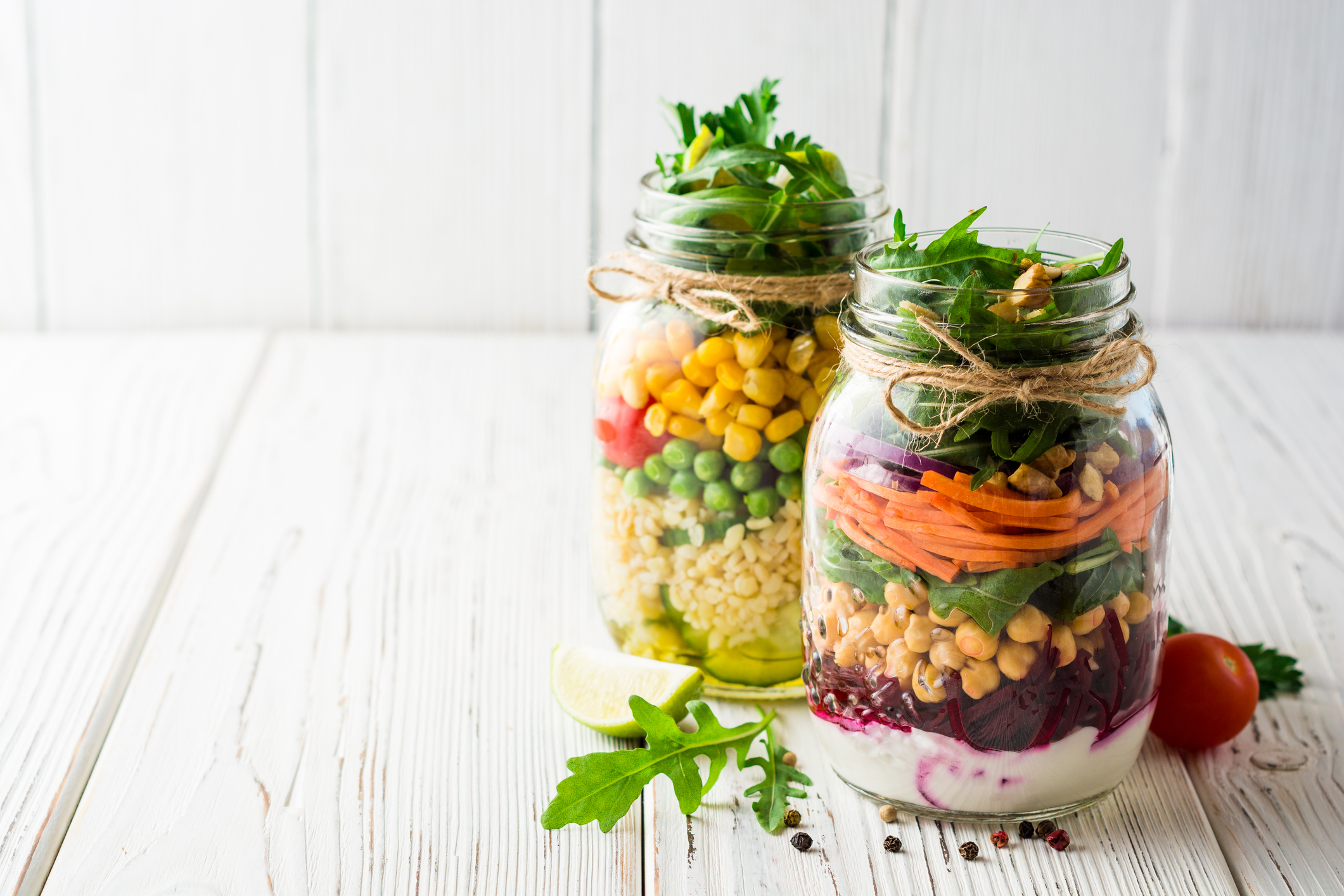 How to Build the Perfect Mason Jar Salad