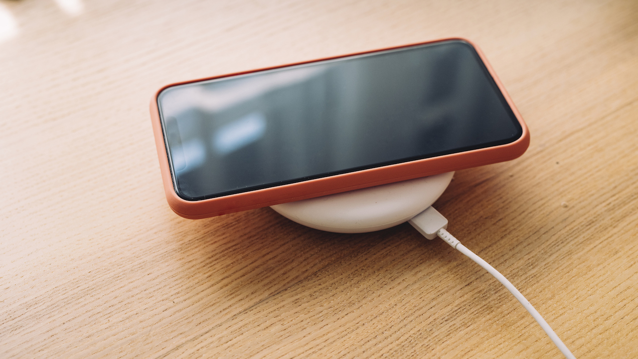 Stop Turning Your Cables Into a Rat’s Nest and Get a Wireless Charger