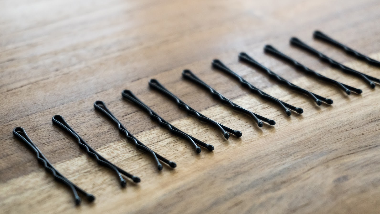 12 Unexpected Household Uses for Bobby Pins