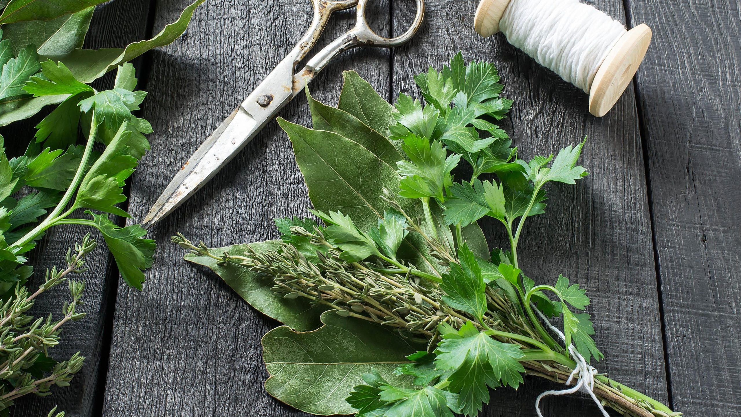 How to Make Your Own Bouquet Garni