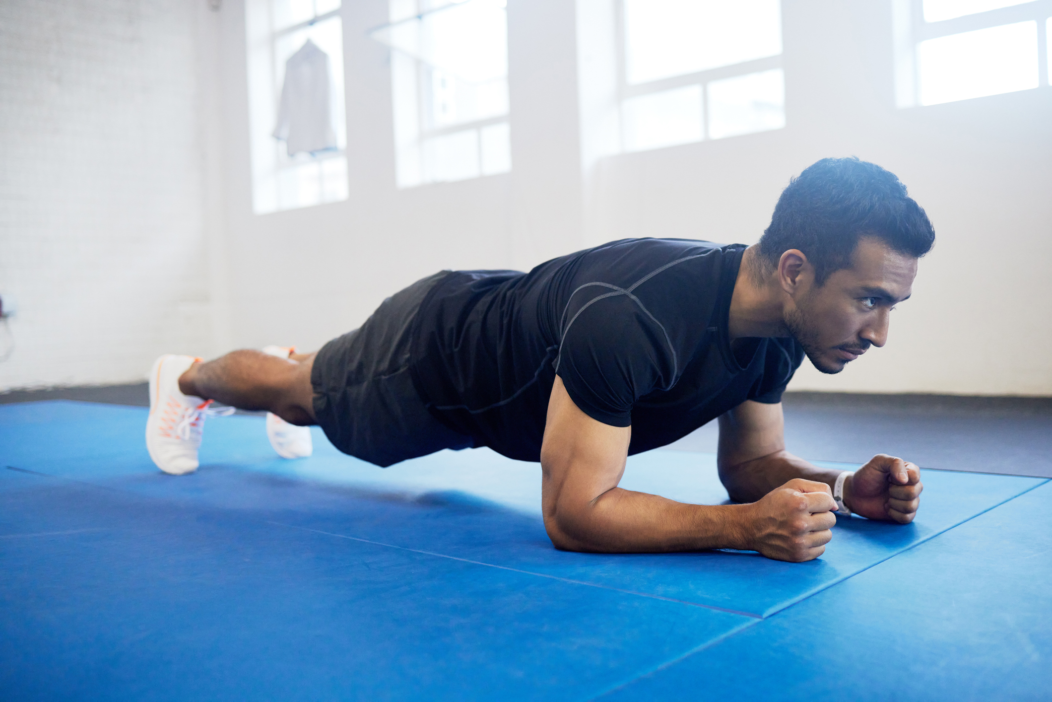 5 Exercises That’ll Help Strengthen Your Abs