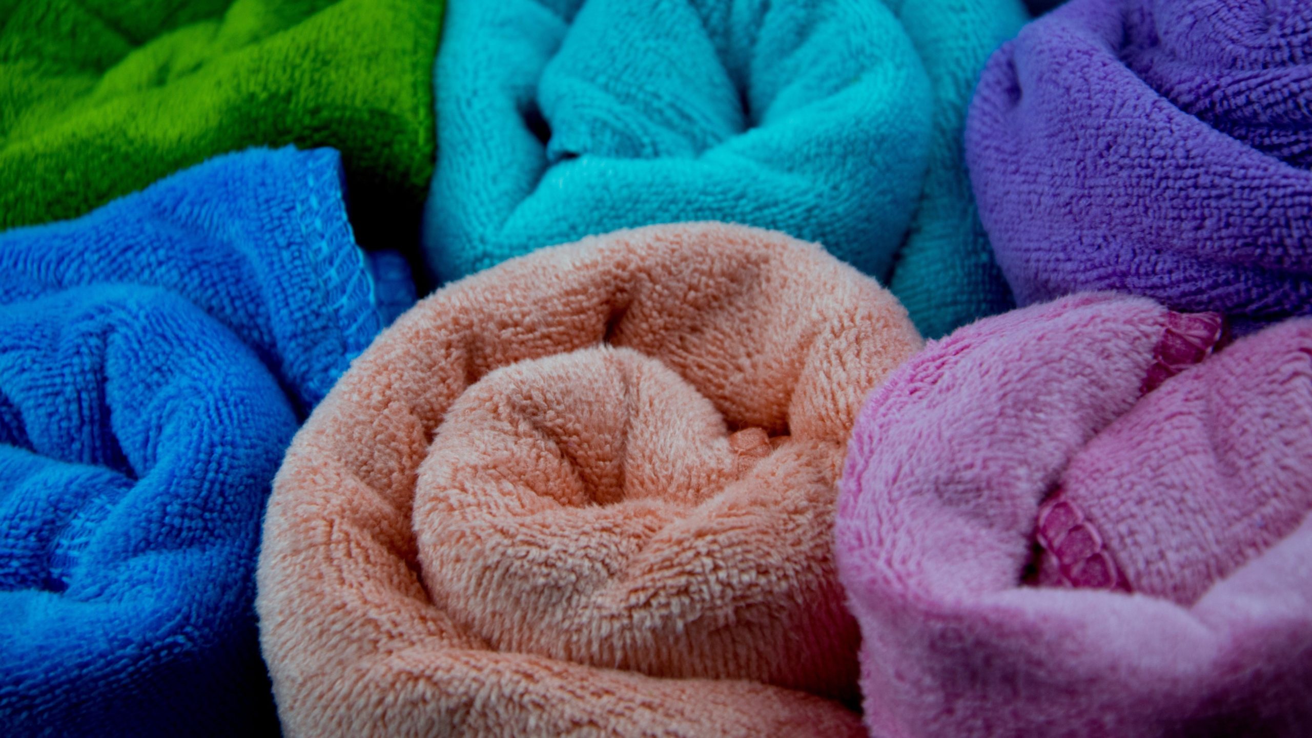 How to Wash Microfiber Towels Without Ruining Them