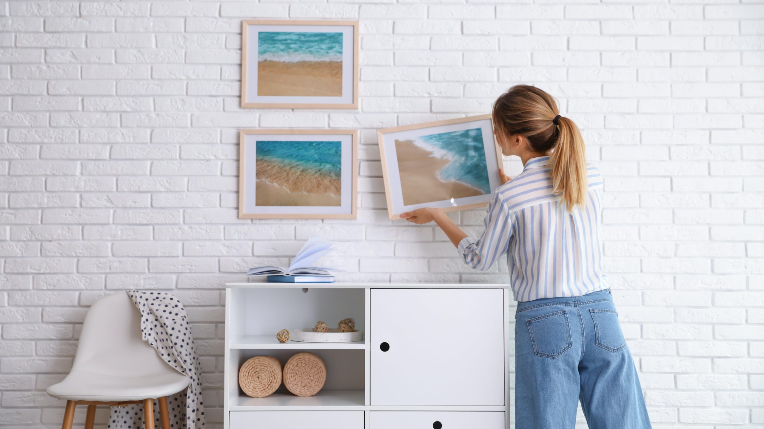 How to Hang a Picture With Near-Perfect Accuracy on the First Try