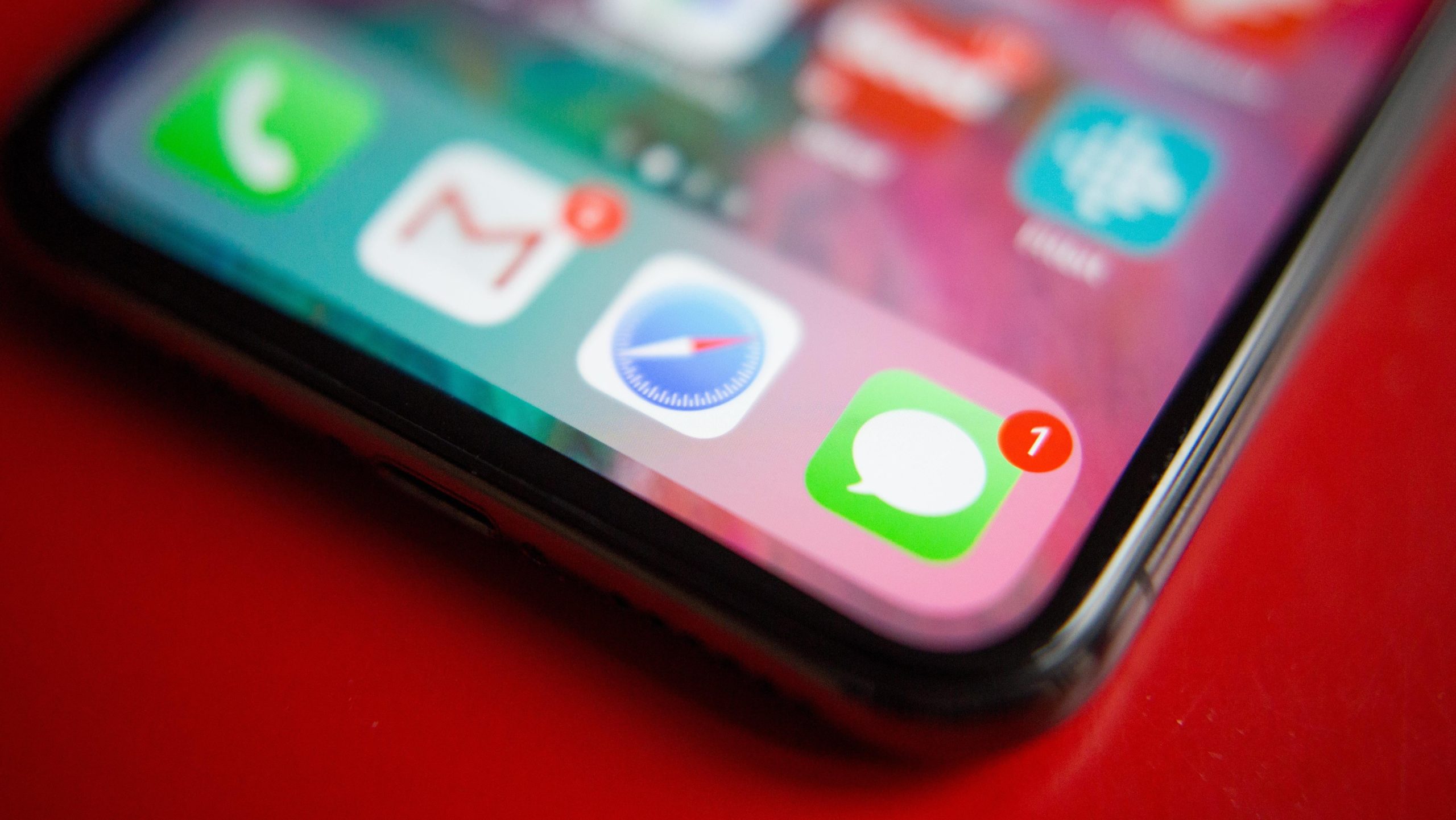 16 of the Most Useful iPhone Messages Features You Should Be Using