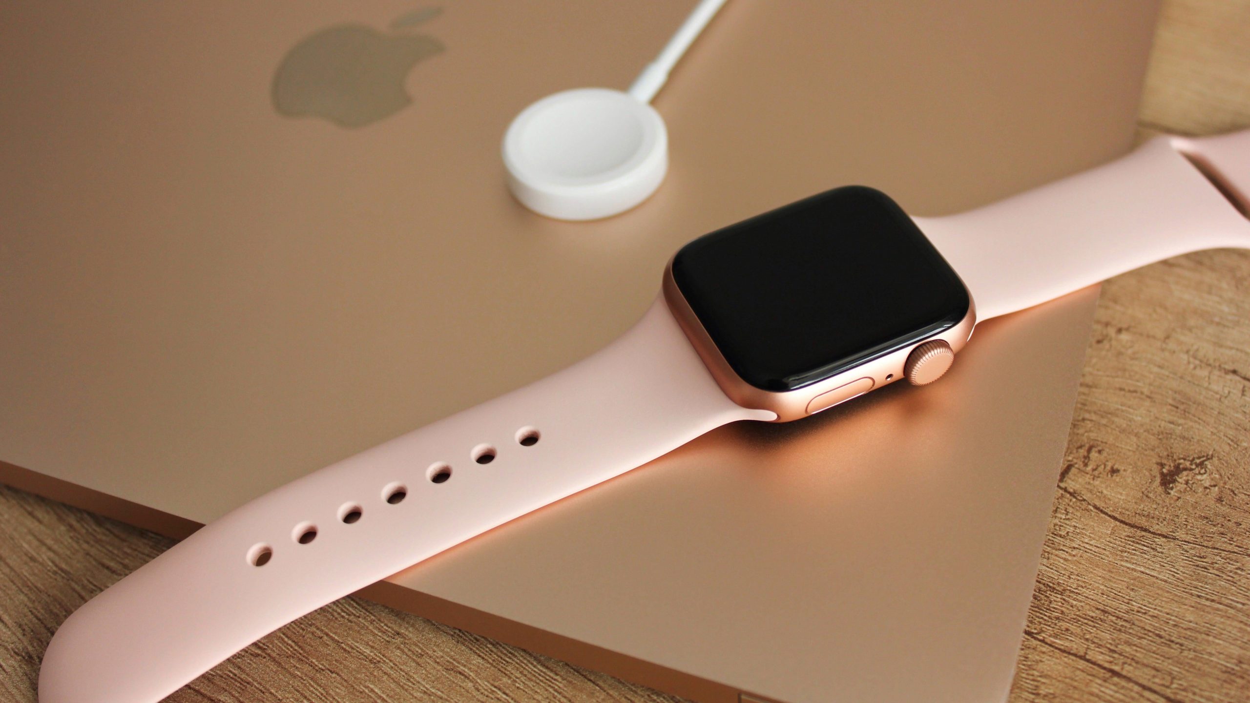 The First 8 Things You Should Do With Your New Apple Watch